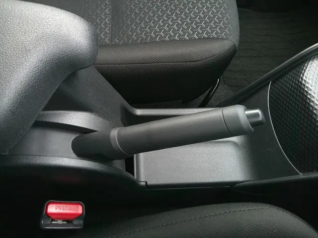 ロッキー　４ＷＤ（ダイハツ）の車両写真