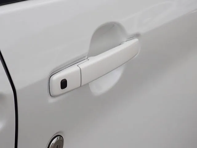 ルークス(ニッサン)の車両写真