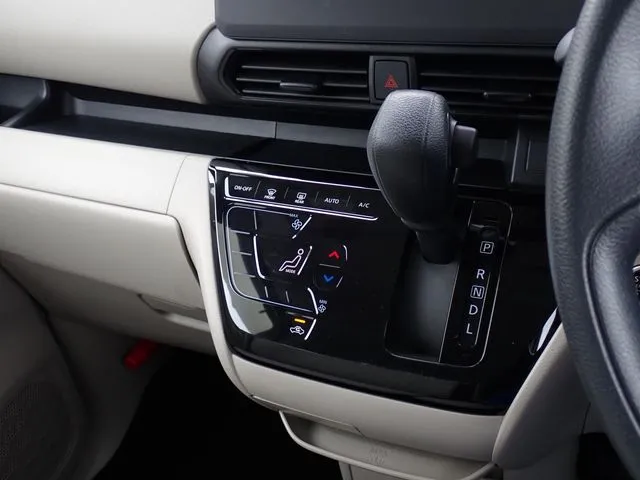 ルークス(ニッサン)の車両写真