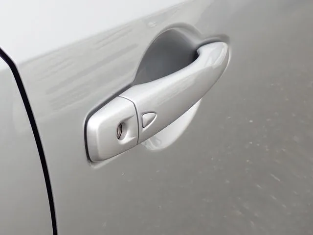 ノート(ニッサン)の車両写真