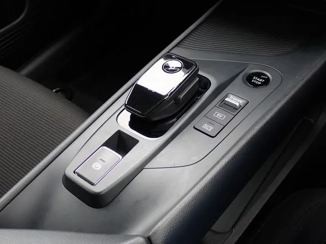 ノート(ニッサン)の車両写真