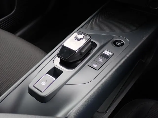 ノート(ニッサン)の車両写真
