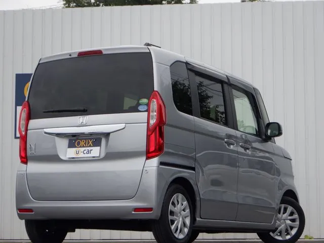 N BOX(ホンダ)の車両写真