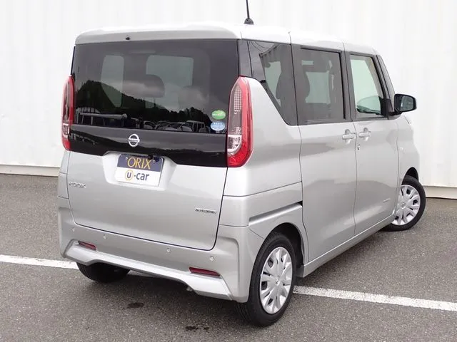 ルークス（ニッサン）の車両写真