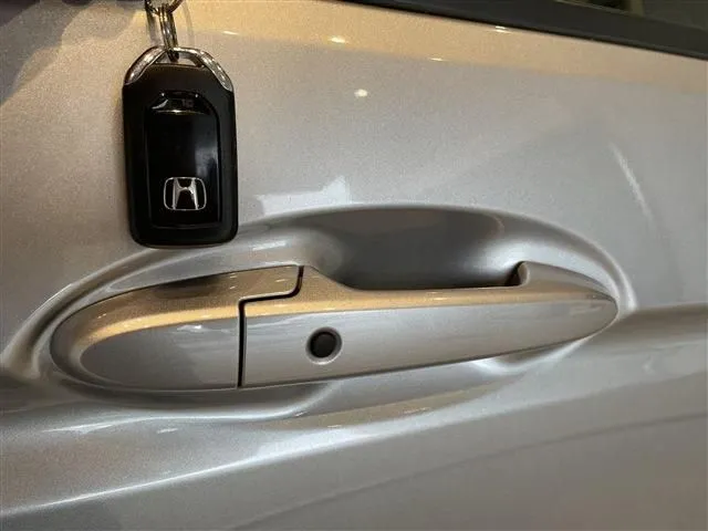 シャトル ハイブリッド(ホンダ)の車両写真