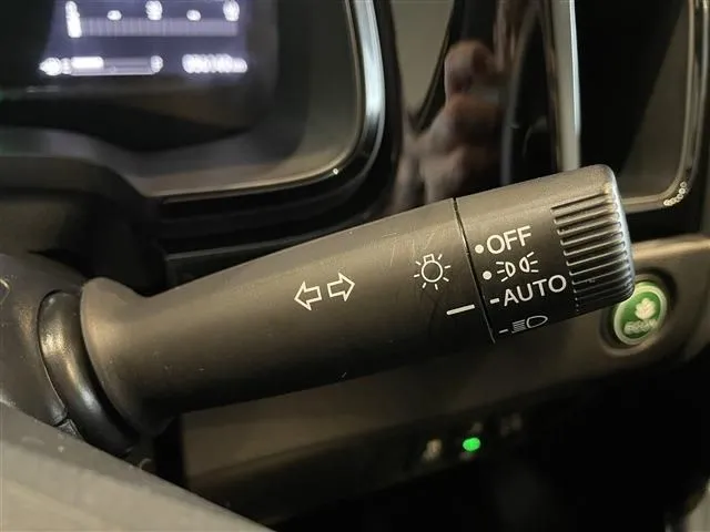シャトル ハイブリッド(ホンダ)の車両写真