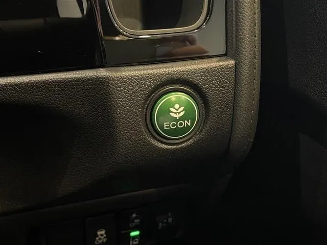 シャトル ハイブリッド(ホンダ)の車両写真