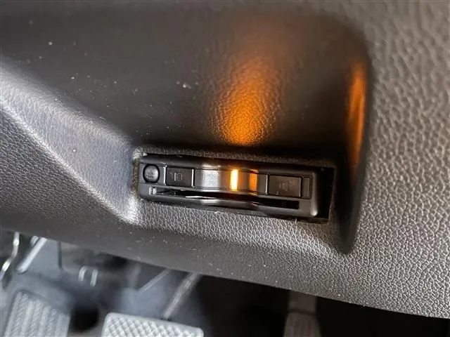 シャトル ハイブリッド(ホンダ)の車両写真