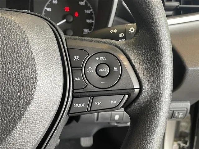 カローラ ツーリング ハイブリッド(トヨタ)の車両写真
