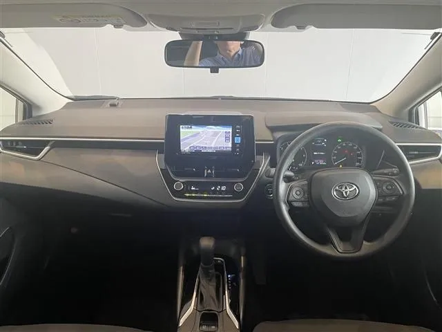 カローラ ツーリング ハイブリッド(トヨタ)の車両写真