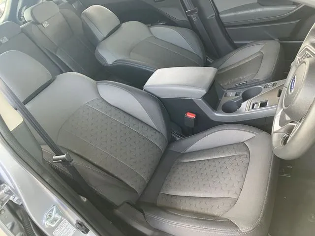 クロストレック(スバル)の車両写真