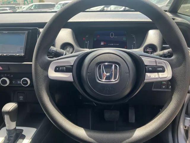 フィット e:HEV 4WD(ホンダ)の車両写真