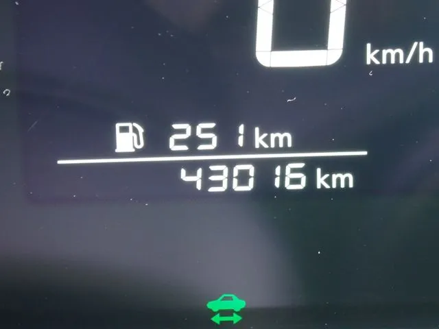 ノート(ニッサン)の車両写真