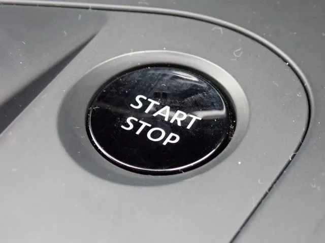 ノート(ニッサン)の車両写真