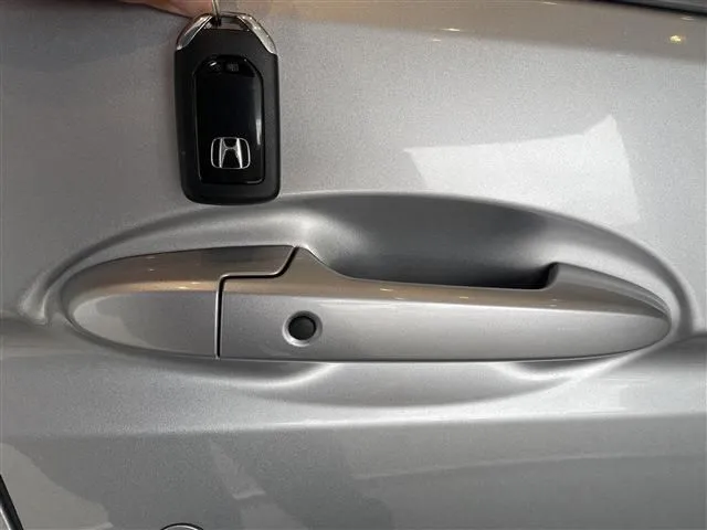 シャトル ハイブリッド(ホンダ)の車両写真
