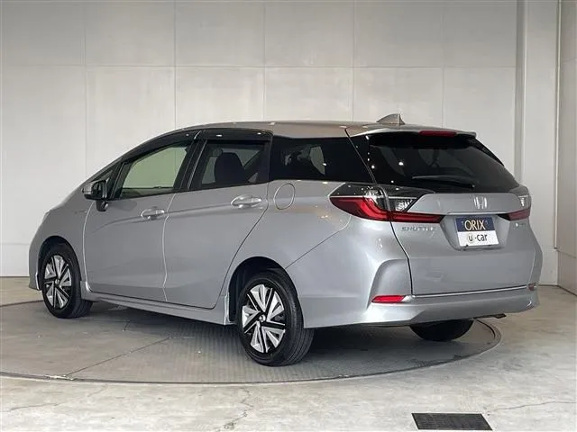 シャトル ハイブリッド(ホンダ)の車両写真