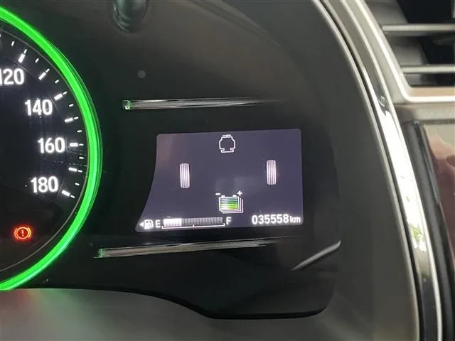 シャトル ハイブリッド(ホンダ)の車両写真