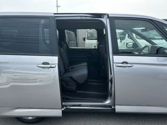 ノア(トヨタ)の車両写真