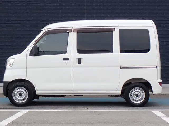 ハイゼットカーゴ(ダイハツ)の車両写真