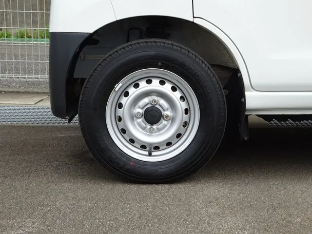 ハイゼットカーゴ(ダイハツ)の車両写真