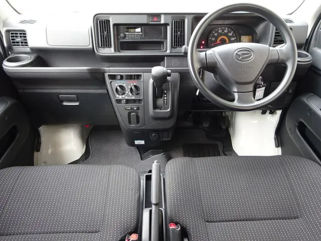 ハイゼットカーゴ(ダイハツ)の車両写真