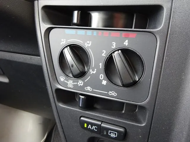 ハイゼットカーゴ(ダイハツ)の車両写真