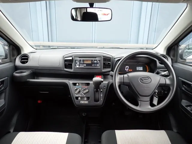 ミラ イース(ダイハツ)の車両写真