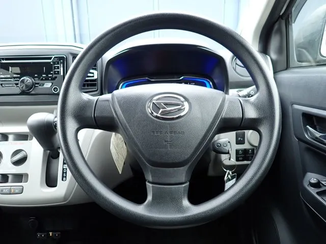 ミラ イース(ダイハツ)の車両写真