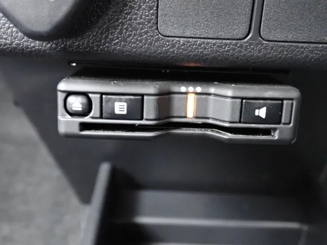 ミラ イース(ダイハツ)の車両写真