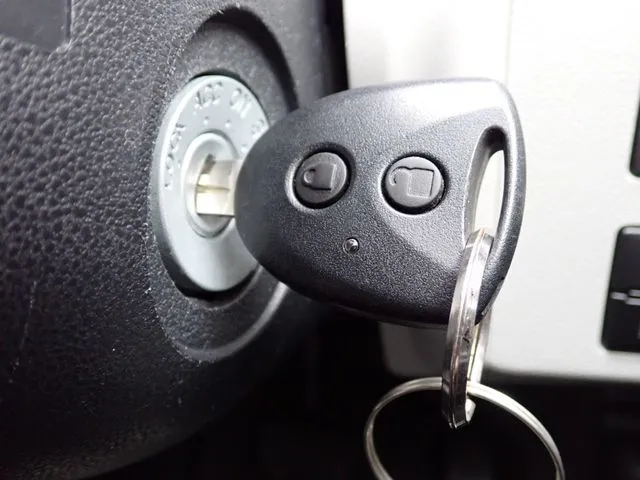 ミラ イース(ダイハツ)の車両写真