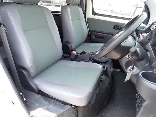 タウンエースバン 2WD(トヨタ)の車両写真