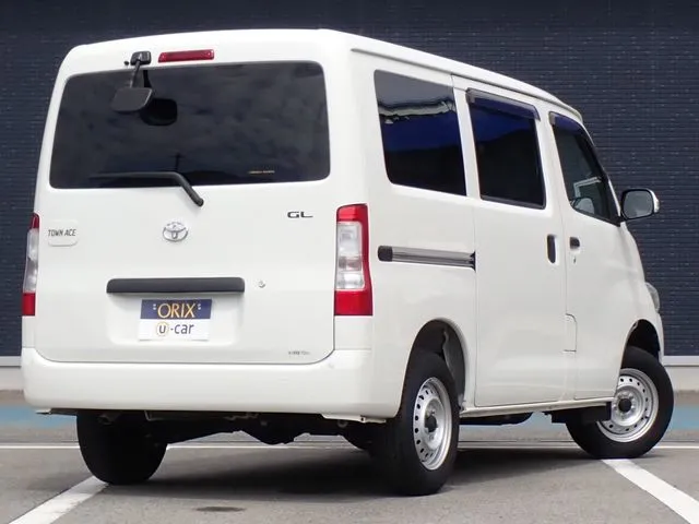 タウンエースバン 2WD(トヨタ)の車両写真