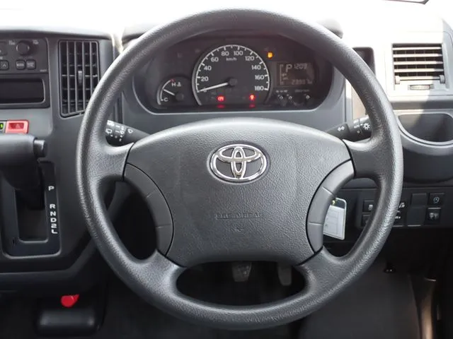 タウンエースバン 2WD(トヨタ)の車両写真