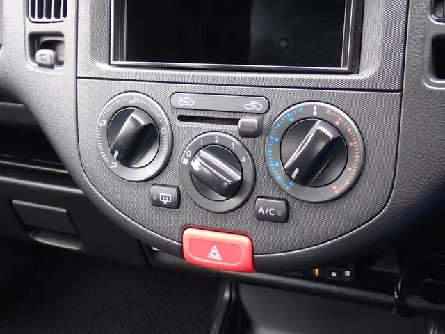 NV150 AD 2WD(ニッサン)の車両写真
