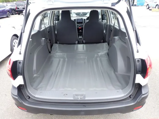 NV150 AD 2WD(ニッサン)の車両写真