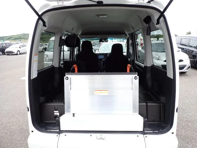 ダイハツ　ハイゼットカーゴ