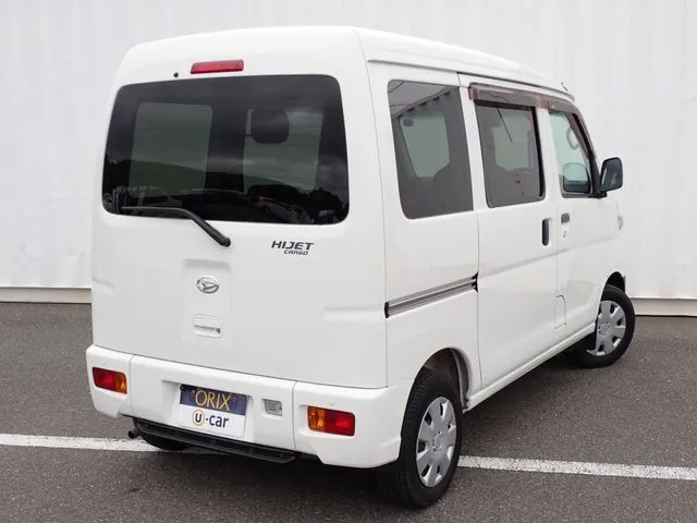 ダイハツ　ハイゼットカーゴ
