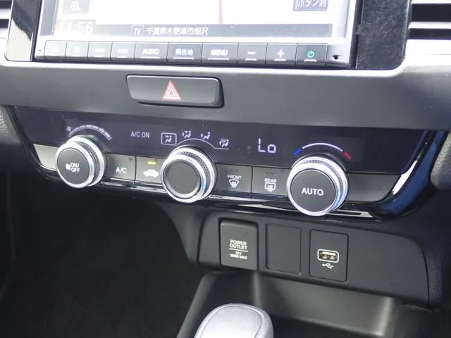 ホンダ　フィット　ｅ：ＨＥＶ