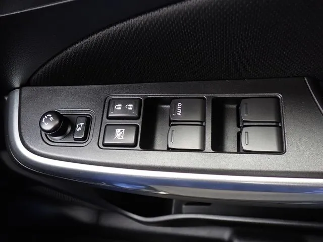 スズキ スイフト 4WD