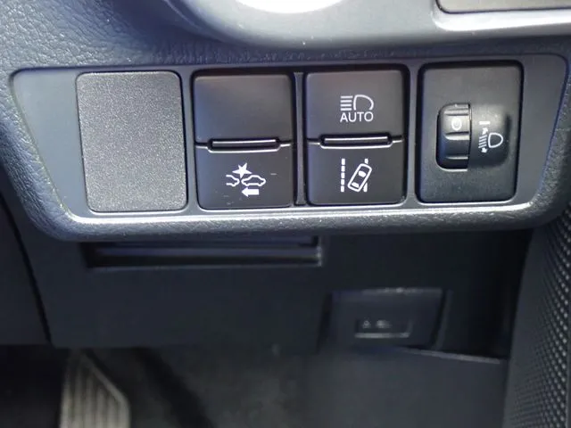 カローラフィールダー(トヨタ)の車両写真