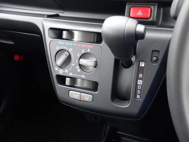 ピクシス エポック(トヨタ)の車両写真