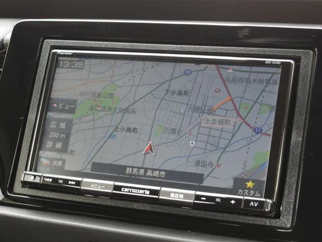 ホンダ　フィット　ｅ：ＨＥＶ　４ＷＤ
