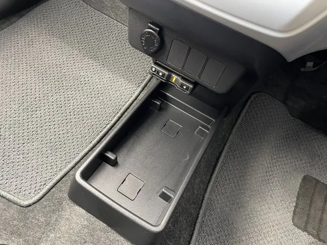 ダイハツ ミラ イース