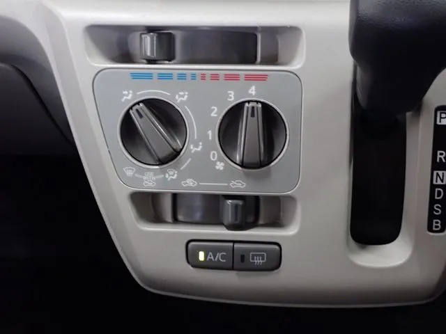 ダイハツ ミラ イース