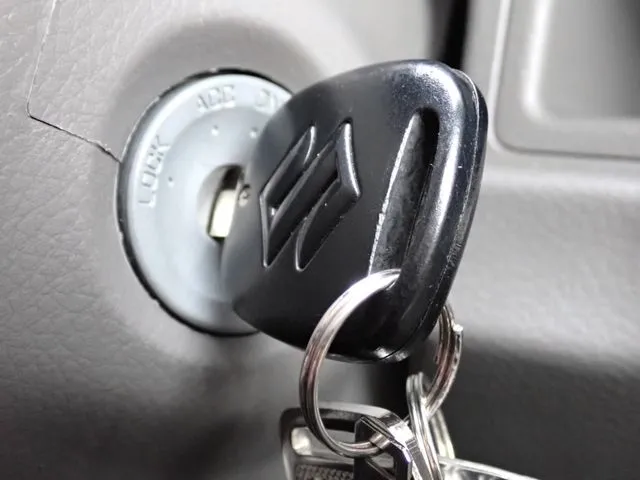エブリイバン(スズキ)の車両写真
