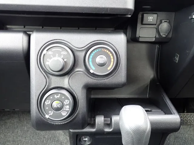 プロボックスバン 2WD(トヨタ)の車両写真