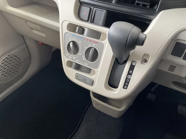 ダイハツ ムーヴ