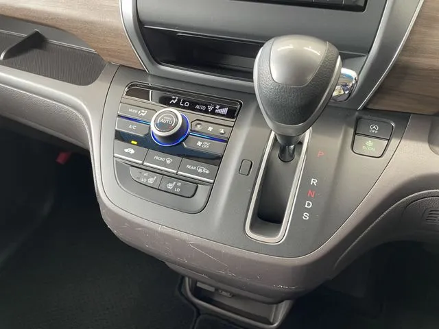 フリード(ホンダ)の車両写真