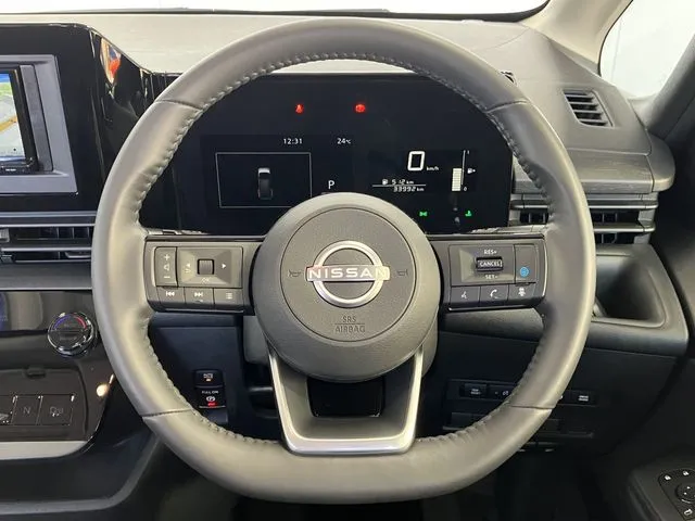 セレナ(ニッサン)の車両写真