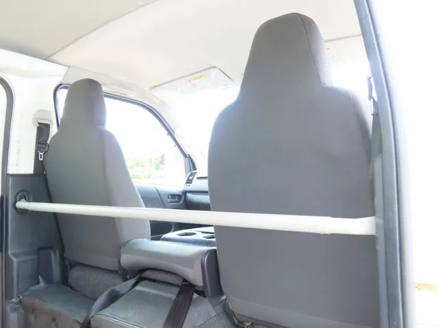 ハイエースバン 1.25t 2WD(トヨタ)の車両写真